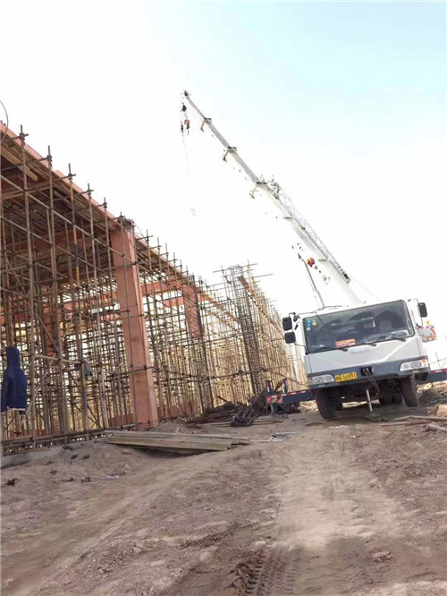 浦城县25 吨、50 吨吊车怎么选？多大重量 / 半径适合对应车型？